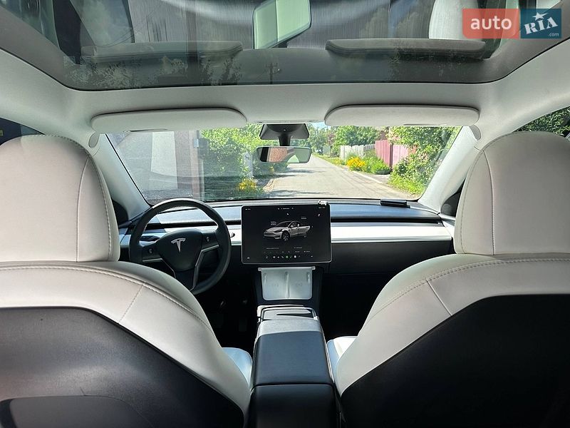 Внедорожник / Кроссовер Tesla Model Y 2022 в Полтаве