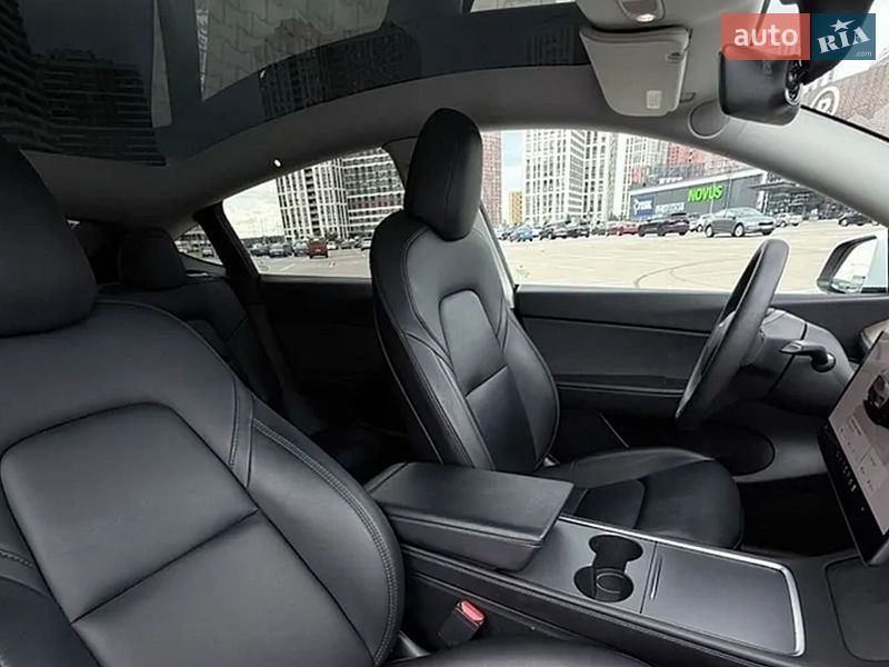 Позашляховик / Кросовер Tesla Model Y 2022 в Івано-Франківську