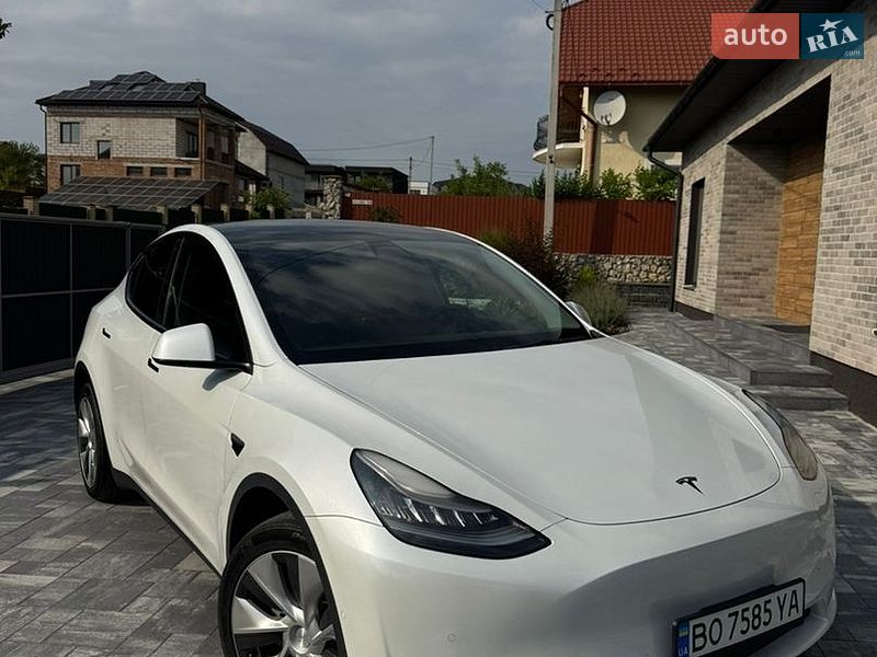 Позашляховик / Кросовер Tesla Model Y 2020 в Тернополі