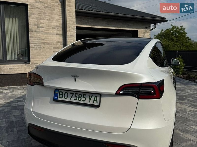 Позашляховик / Кросовер Tesla Model Y 2020 в Тернополі