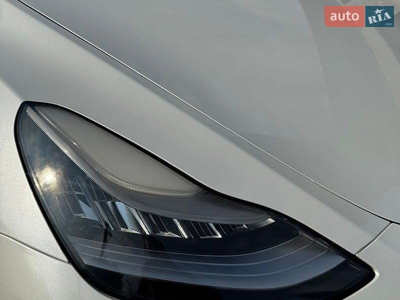 Позашляховик / Кросовер Tesla Model Y 2020 в Тернополі