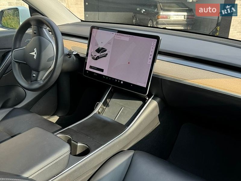 Позашляховик / Кросовер Tesla Model Y 2020 в Тернополі