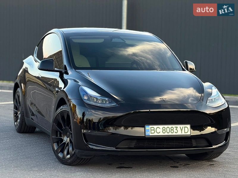 Tesla Model Y 2023