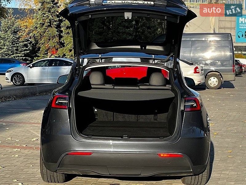 Позашляховик / Кросовер Tesla Model Y 2023 в Львові фото 7 Позашляховик / Кросовер Tesla Model Y 2023 в Львові