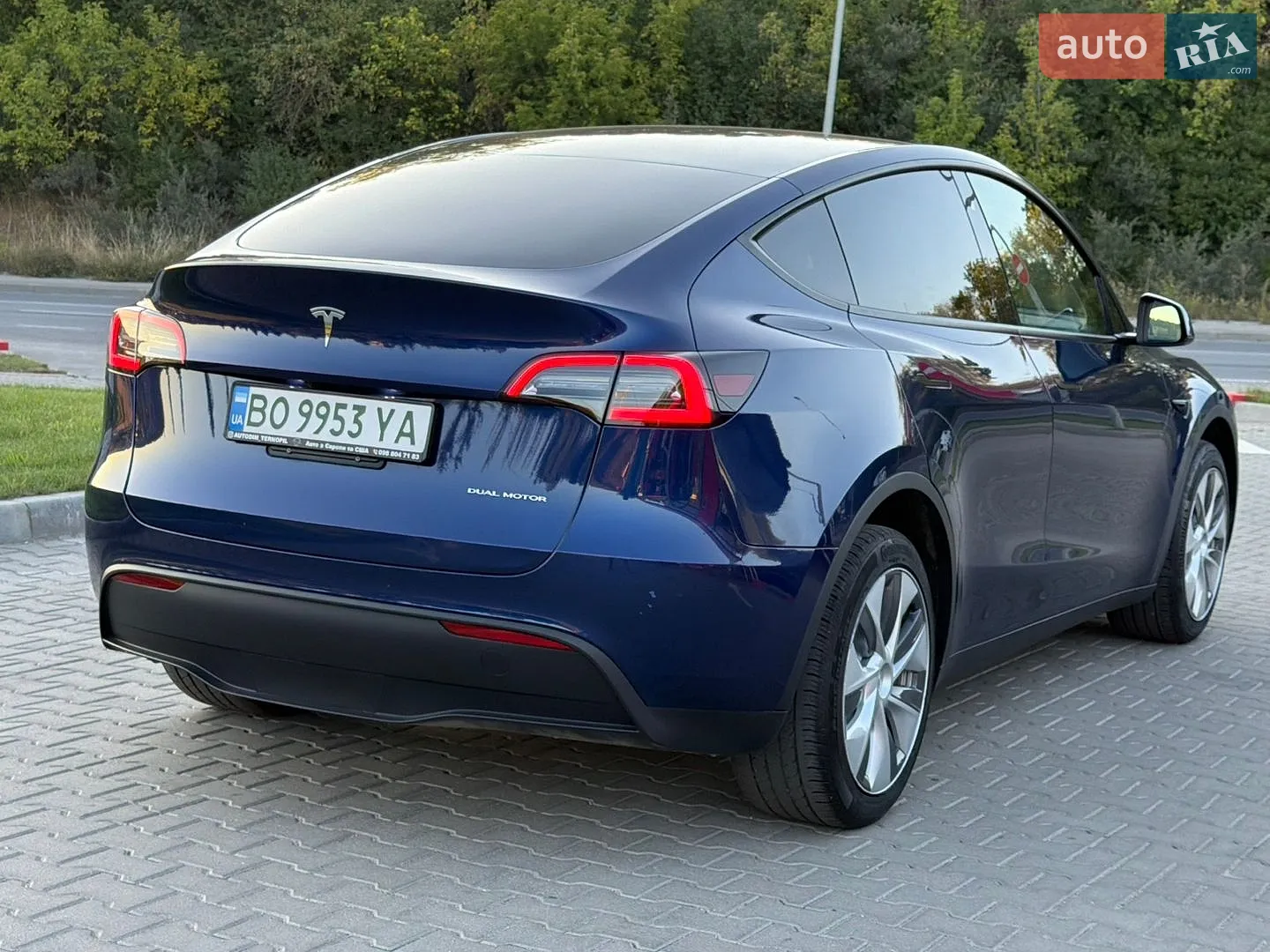 2023 Tesla Model Y - мініатюра 2