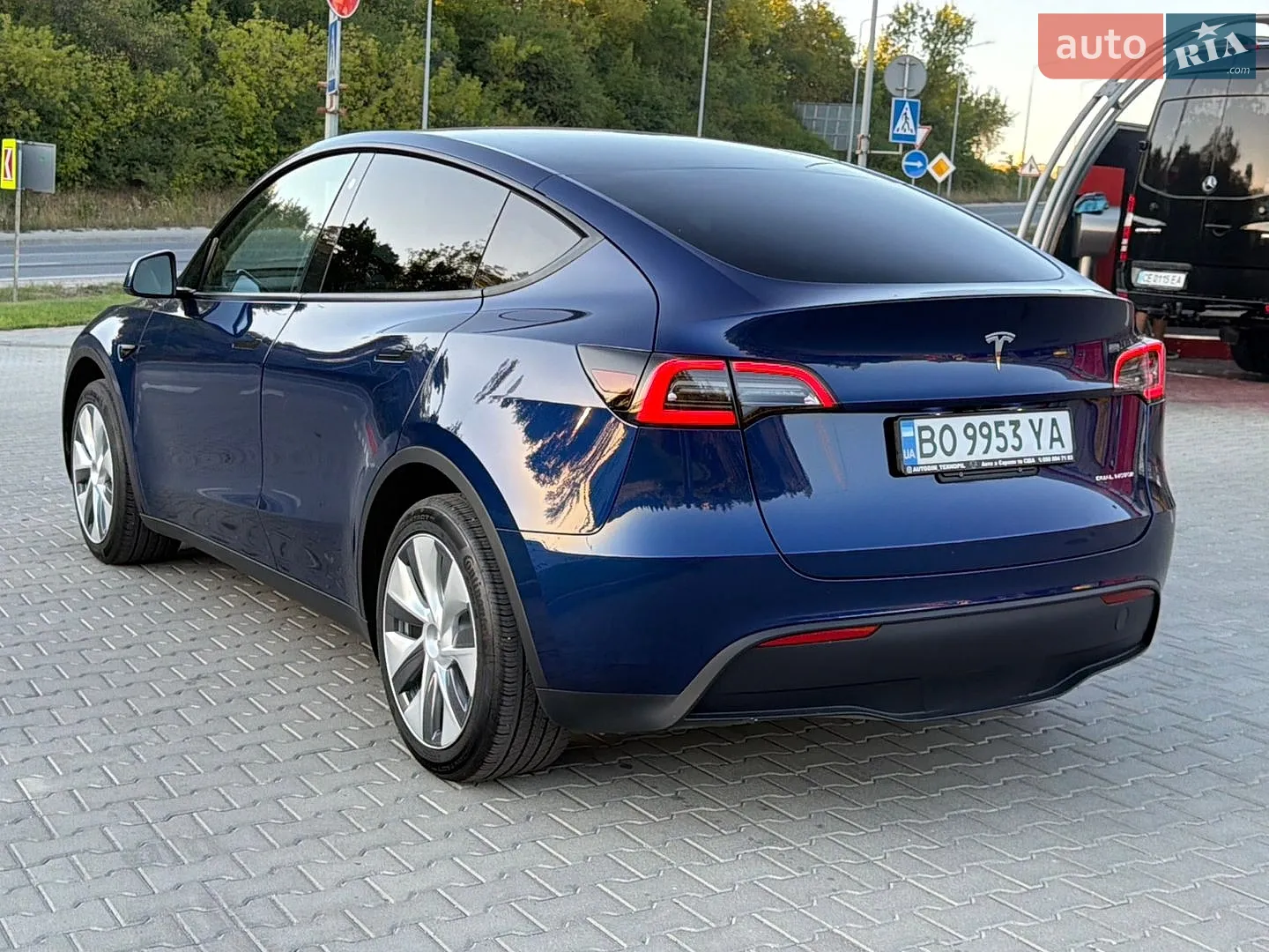 2023 Tesla Model Y - мініатюра 6