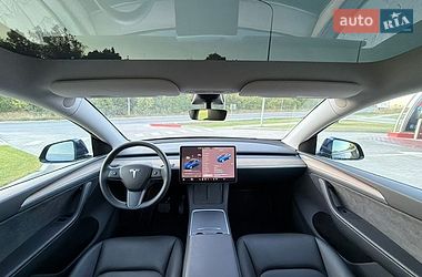Внедорожник / Кроссовер Tesla Model Y 2023 в Тернополе