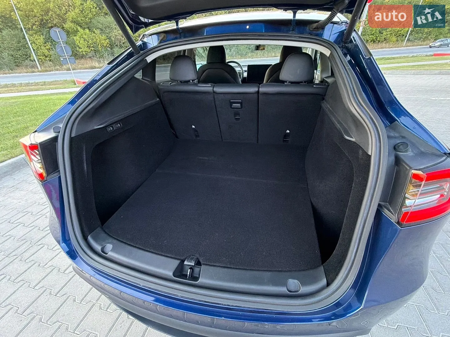 2023 Tesla Model Y - мініатюра 19
