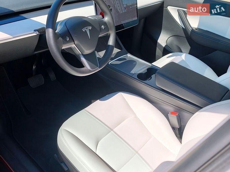 Внедорожник / Кроссовер Tesla Model Y 2021 в Харькове
