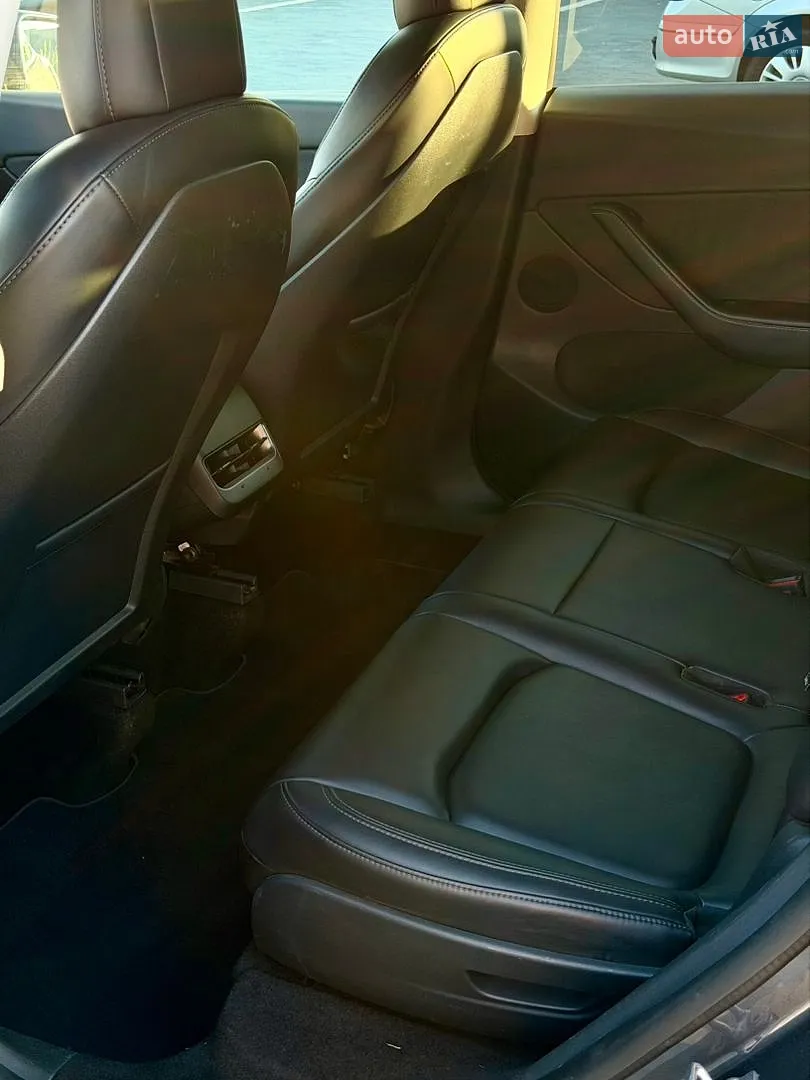 2022 Tesla Model Y - мініатюра 10