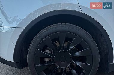 Позашляховик / Кросовер Tesla Model Y 2022 в Чернігові фото 11 Позашляховик / Кросовер Tesla Model Y 2022 в Чернігові