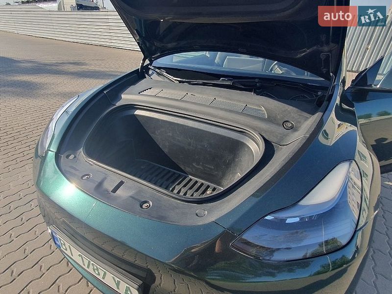 Позашляховик / Кросовер Tesla Model Y 2022 в Кременчуці