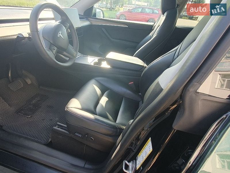 Позашляховик / Кросовер Tesla Model Y 2022 в Кременчуці