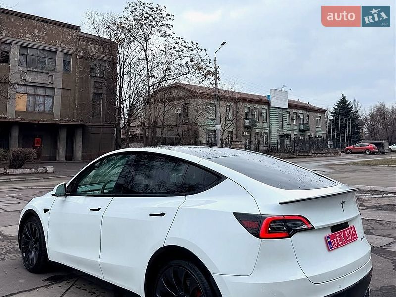 Позашляховик / Кросовер Tesla Model Y 2021 в Хмельницькому