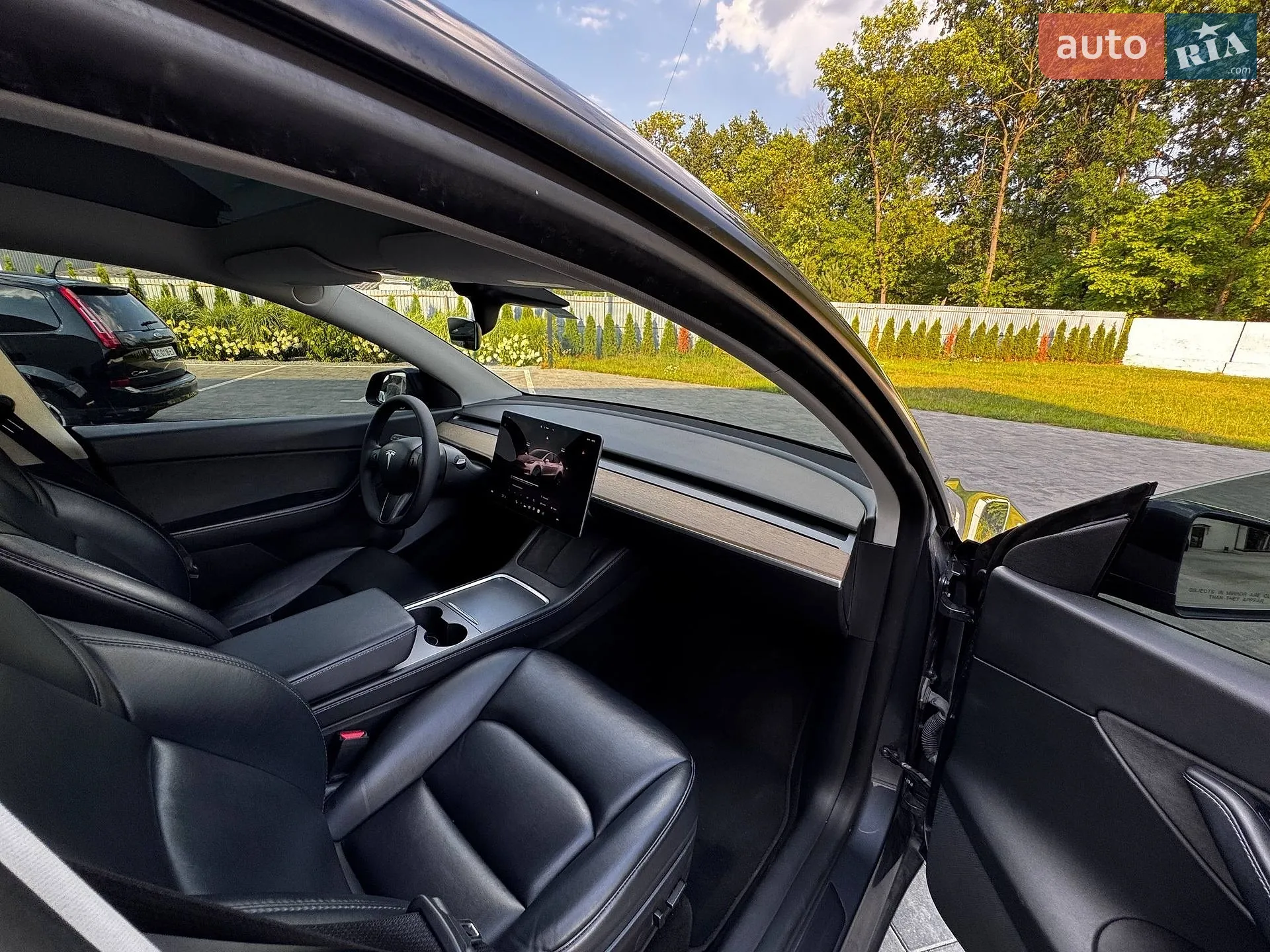 2022 Tesla Model Y - мініатюра 23