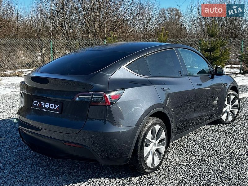 Внедорожник / Кроссовер Tesla Model Y 2024 в Львове