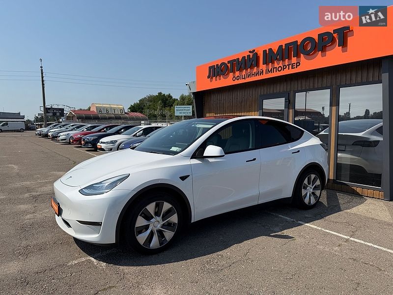 Позашляховик / Кросовер Tesla Model Y 2021 в Києві фото 3 Позашляховик / Кросовер Tesla Model Y 2021 в Києві