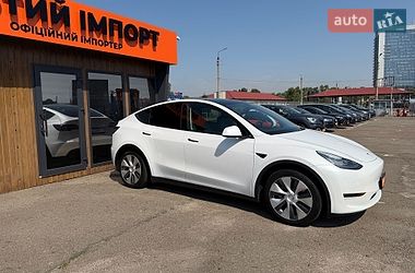 Позашляховик / Кросовер Tesla Model Y 2021 в Києві фото 9 Позашляховик / Кросовер Tesla Model Y 2021 в Києві