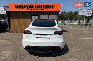 Позашляховик / Кросовер Tesla Model Y 2021 в Києві фото 6 Позашляховик / Кросовер Tesla Model Y 2021 в Києві