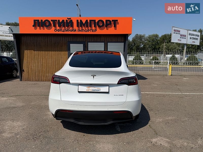 Позашляховик / Кросовер Tesla Model Y 2021 в Києві фото 6 Позашляховик / Кросовер Tesla Model Y 2021 в Києві