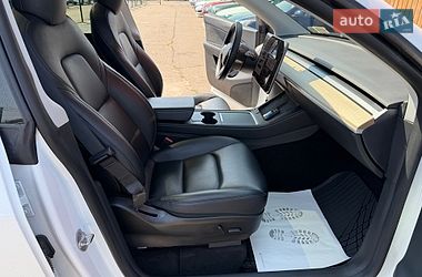 Позашляховик / Кросовер Tesla Model Y 2021 в Києві фото 25 Позашляховик / Кросовер Tesla Model Y 2021 в Києві