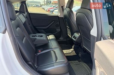 Позашляховик / Кросовер Tesla Model Y 2021 в Києві фото 24 Позашляховик / Кросовер Tesla Model Y 2021 в Києві