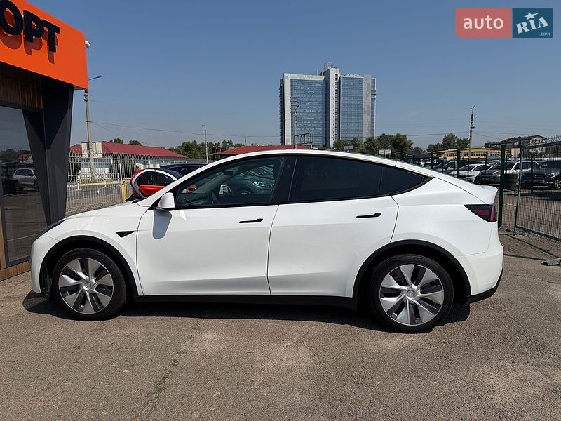 Позашляховик / Кросовер Tesla Model Y 2021 в Києві фото 4 Позашляховик / Кросовер Tesla Model Y 2021 в Києві