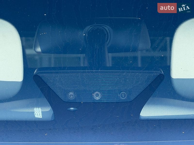 Позашляховик / Кросовер Tesla Model Y 2021 в Києві фото 30 Позашляховик / Кросовер Tesla Model Y 2021 в Києві