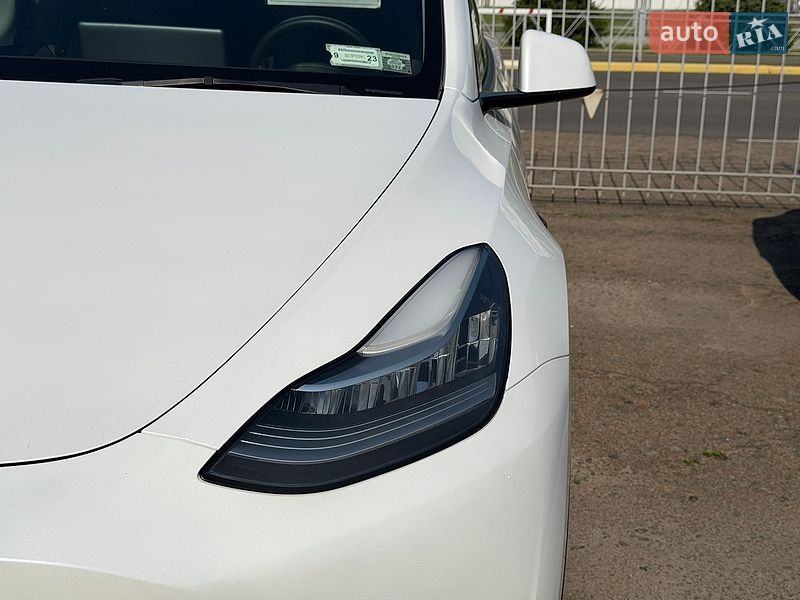 Позашляховик / Кросовер Tesla Model Y 2021 в Києві фото 28 Позашляховик / Кросовер Tesla Model Y 2021 в Києві