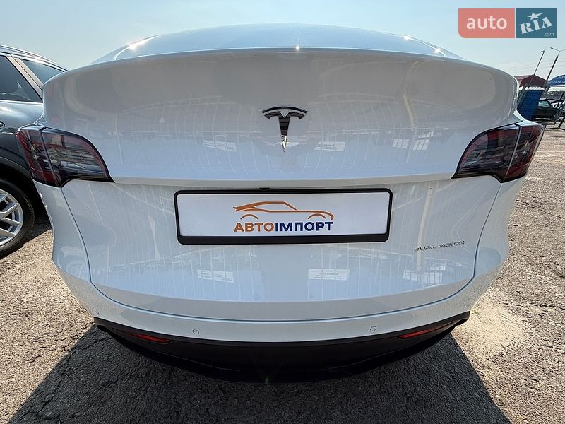 Позашляховик / Кросовер Tesla Model Y 2021 в Києві фото 21 Позашляховик / Кросовер Tesla Model Y 2021 в Києві