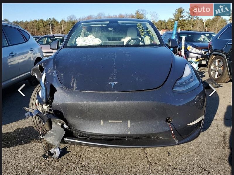Внедорожник / Кроссовер Tesla Model Y 2023 в Луцке