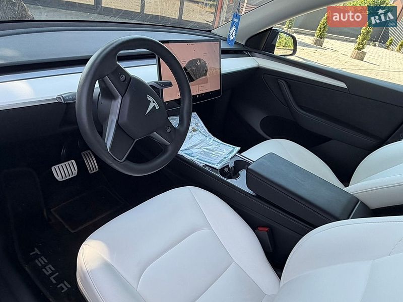 Внедорожник / Кроссовер Tesla Model Y 2022 в Черновцах