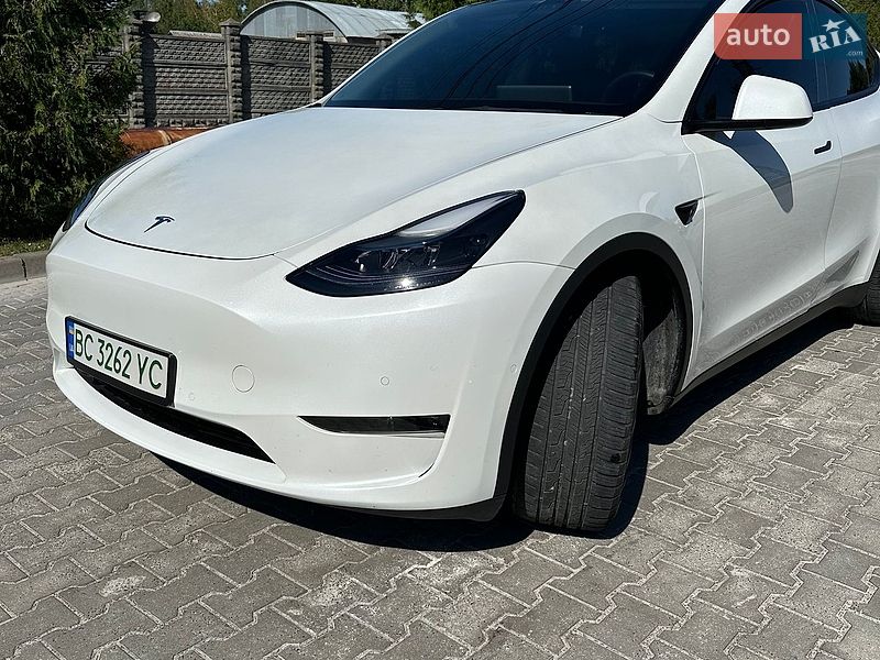 Внедорожник / Кроссовер Tesla Model Y 2021 в Львове