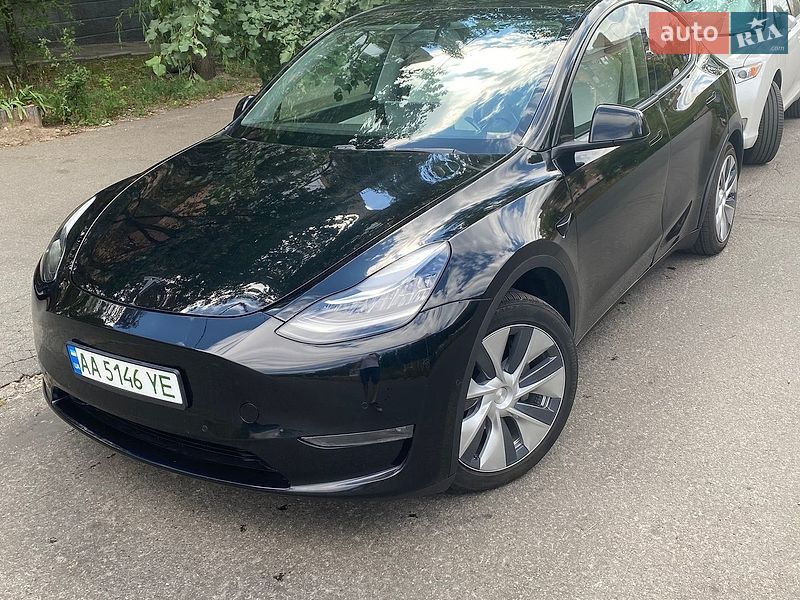 Tesla Model Y 2020