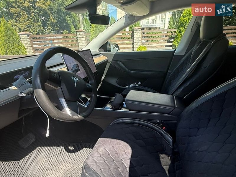 Внедорожник / Кроссовер Tesla Model Y 2021 в Виннице