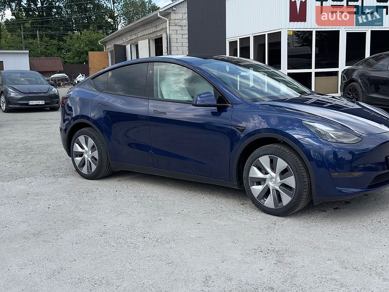 Позашляховик / Кросовер Tesla Model Y 2024 в Вінниці