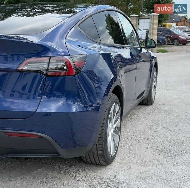 Позашляховик / Кросовер Tesla Model Y 2024 в Вінниці