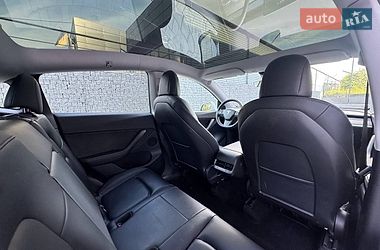 Позашляховик / Кросовер Tesla Model Y 2021 в Луцьку