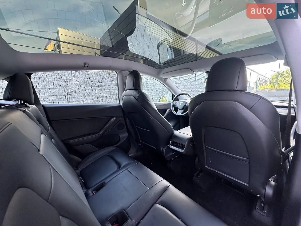 2021 Tesla Model Y - мініатюра 8