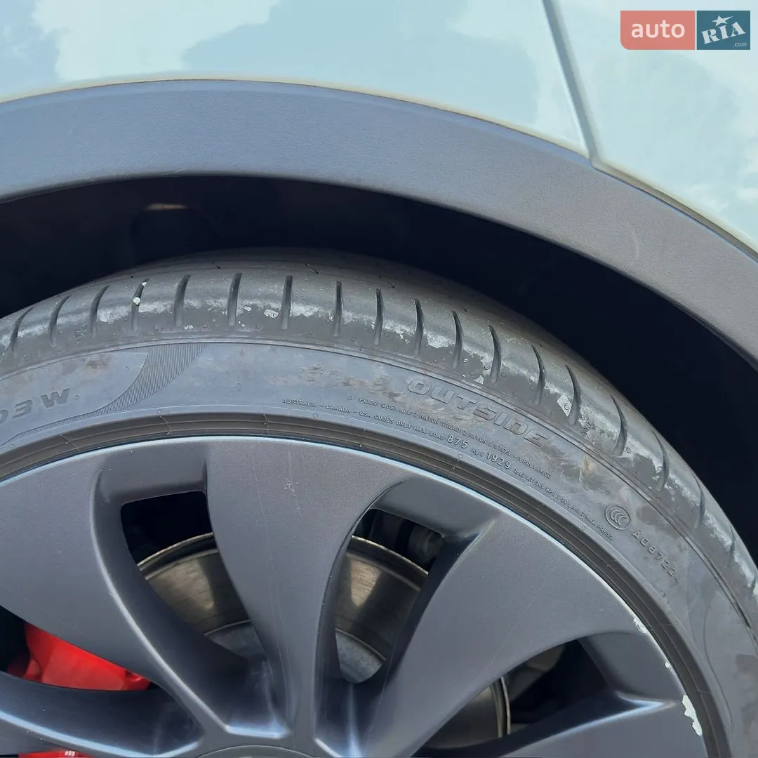 2021 Tesla Model Y - мініатюра 8