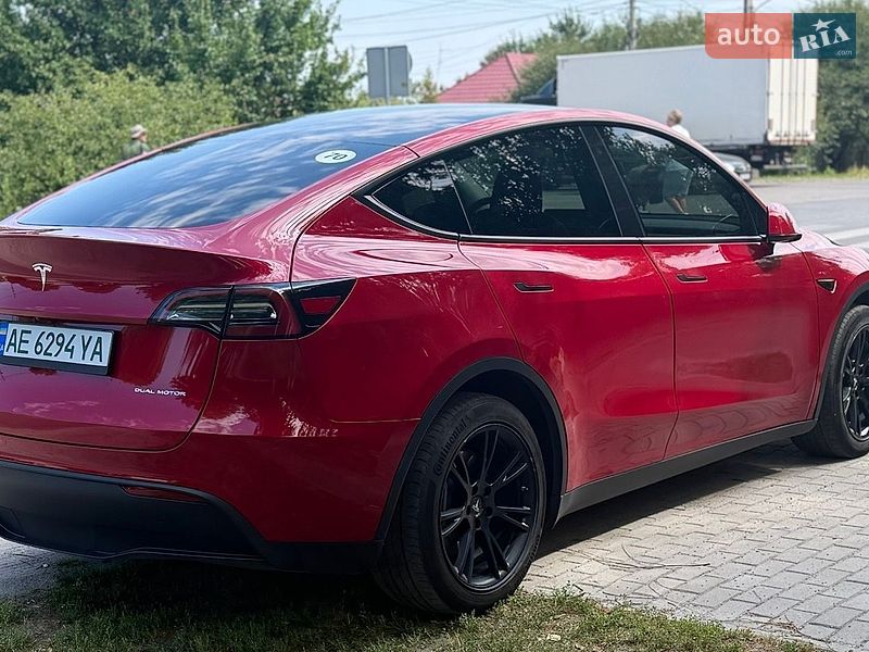 Внедорожник / Кроссовер Tesla Model Y 2023 в Днепре