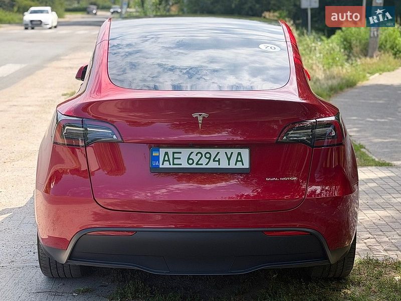 Внедорожник / Кроссовер Tesla Model Y 2023 в Днепре
