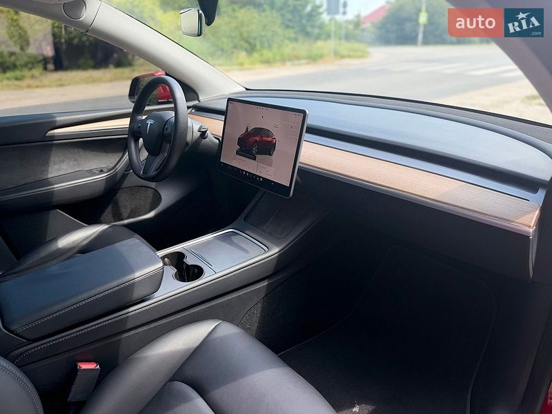 Внедорожник / Кроссовер Tesla Model Y 2023 в Днепре