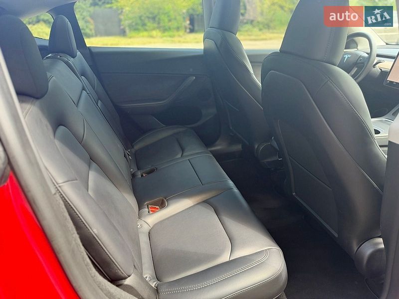 Внедорожник / Кроссовер Tesla Model Y 2023 в Днепре