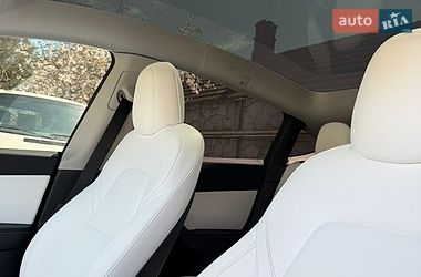 Позашляховик / Кросовер Tesla Model Y 2022 в Білій Церкві