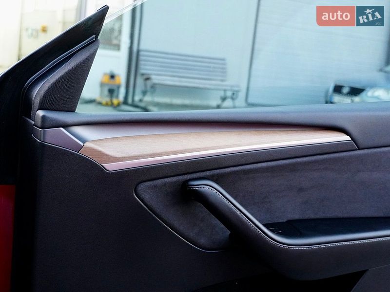 Позашляховик / Кросовер Tesla Model Y 2023 в Дрогобичі фото 52 Позашляховик / Кросовер Tesla Model Y 2023 в Дрогобичі