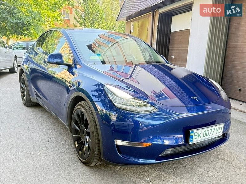 Внедорожник / Кроссовер Tesla Model Y 2021 в Ровно