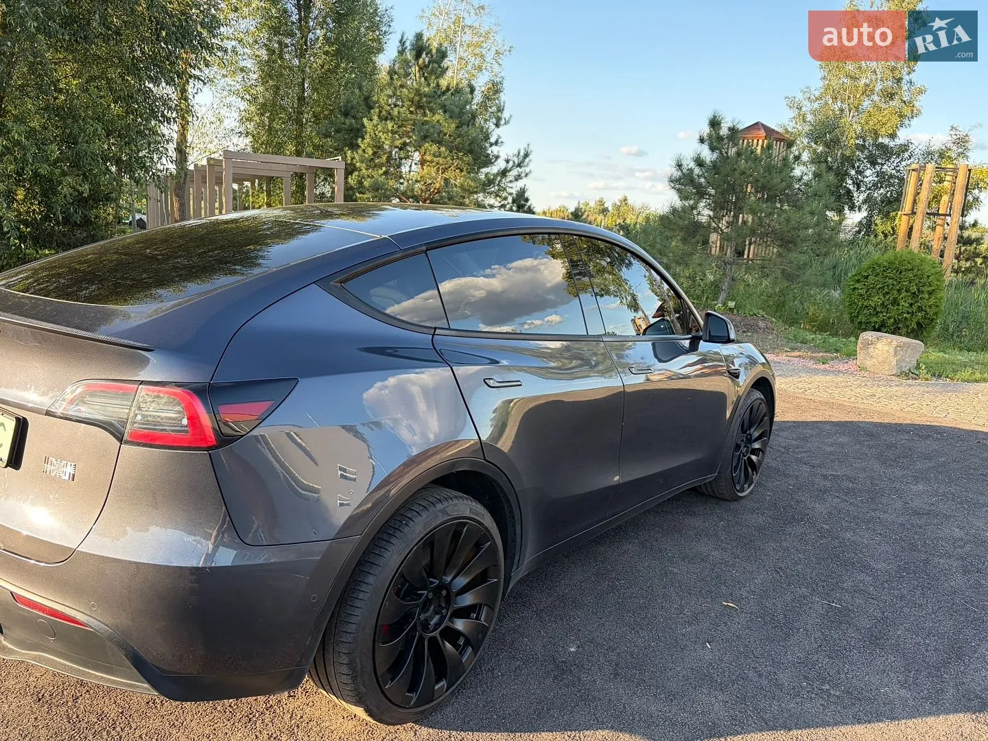 2021 Tesla Model Y - мініатюра 3