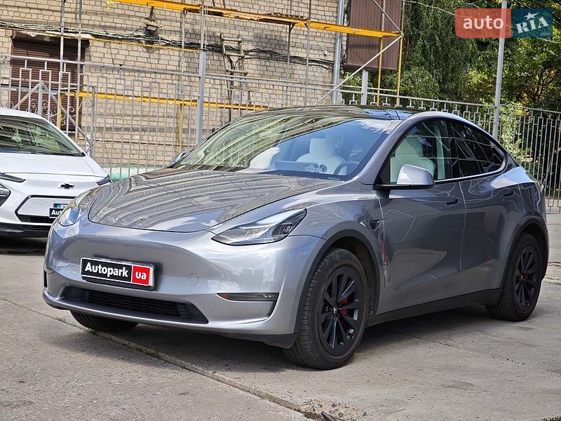 Внедорожник / Кроссовер Tesla Model Y 2025 в Харькове