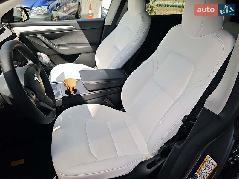 Внедорожник / Кроссовер Tesla Model Y 2025 в Харькове